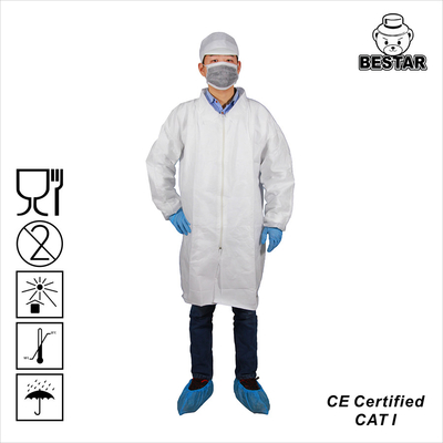 เสื้อห้องปฏิบัติการทางการแพทย์ CE แบบใช้แล้วทิ้ง ISO13485 Microporous Film Disposable Jacket